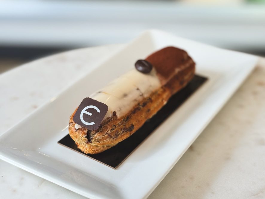 Tiramisu Eclair